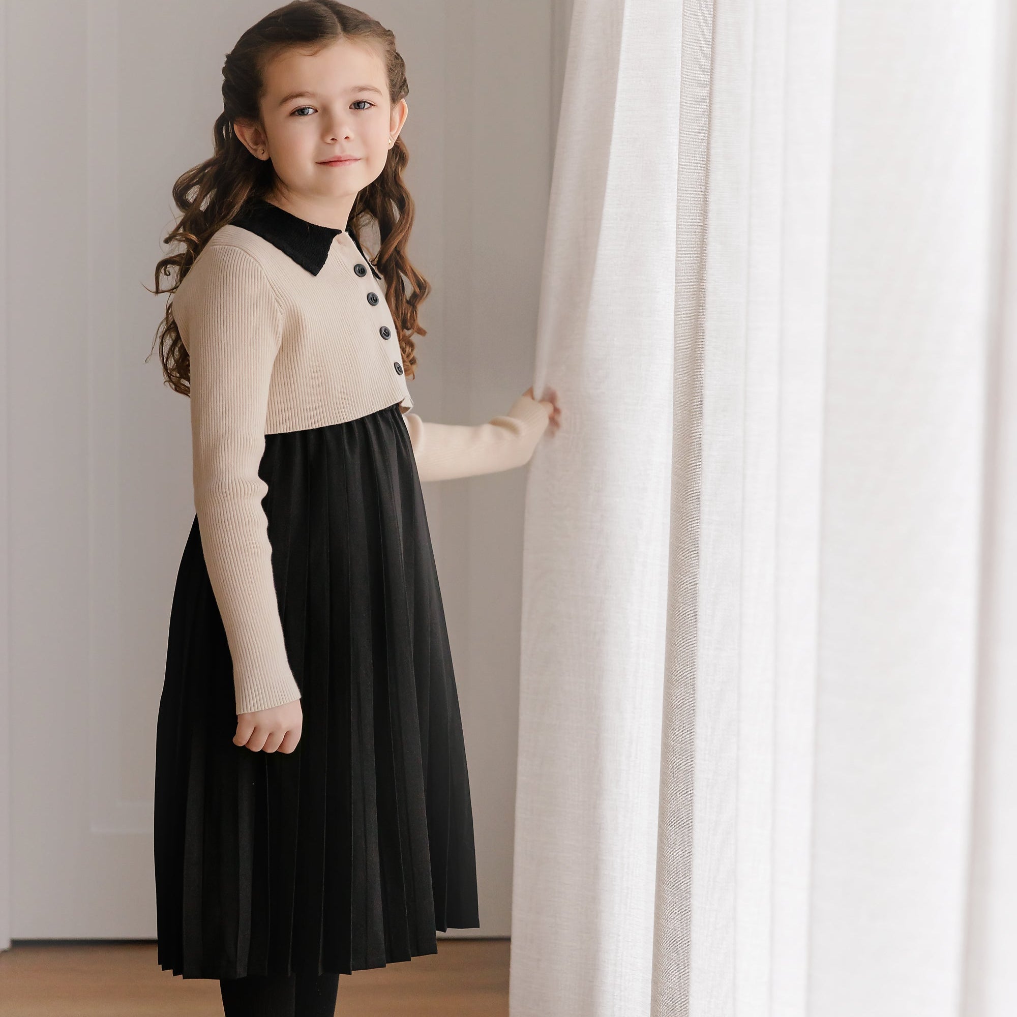 Black Pleated Jumper W/ Tan Collar Sweater