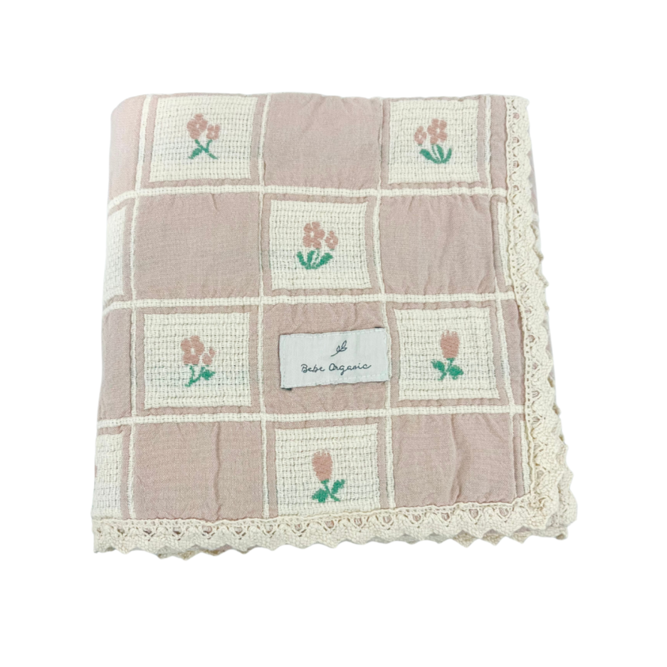 Daisy/Mauve Blossom Blanket