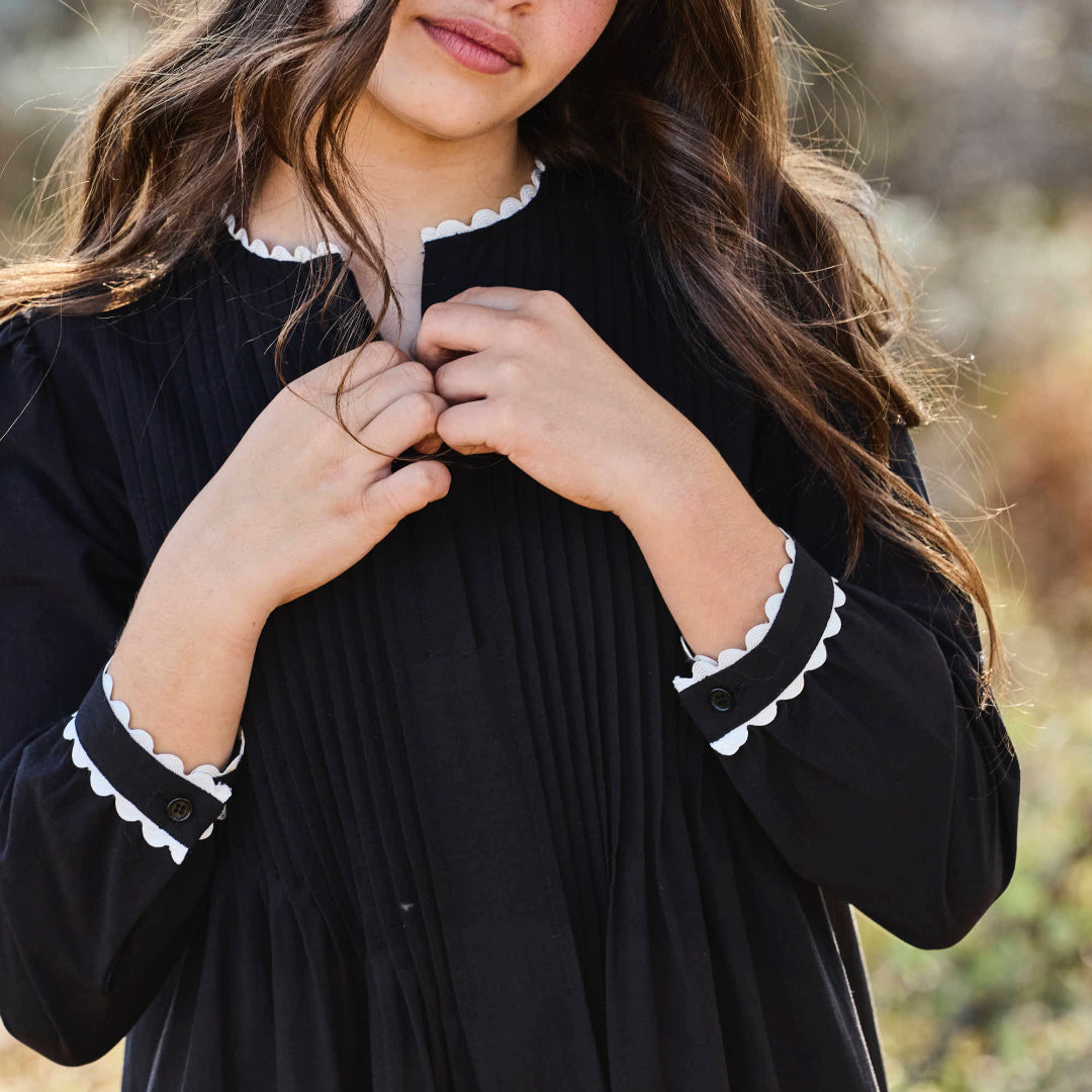 Black Olivia Scalloped Maxi