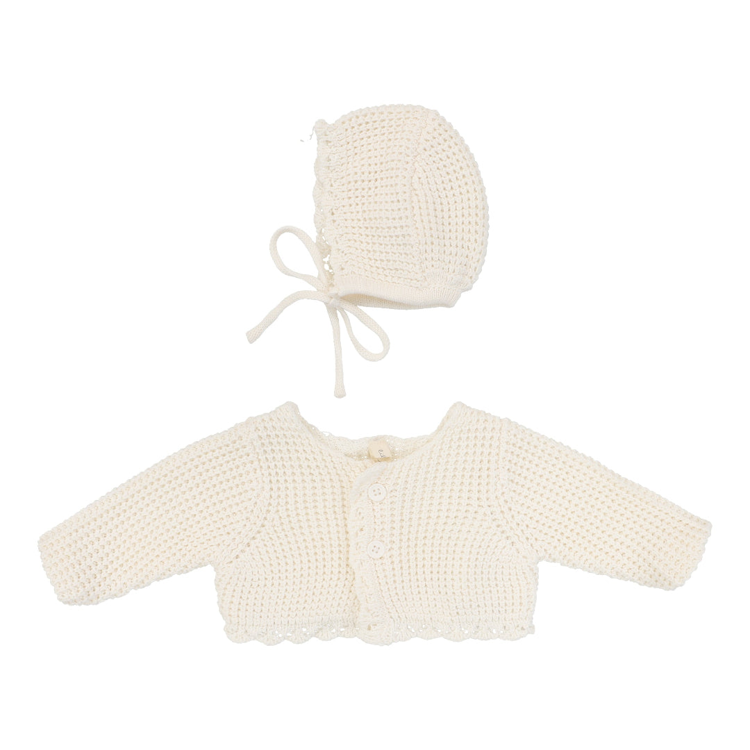 Cream Scallop Chunky Knit Shrug + Bonnet